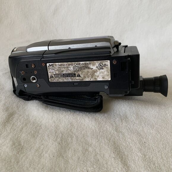 JVC Camcorder Gr-Sxm330u Super Vhs Camcorder W Battery Tested & Works Pls Read - Picture 7 of 16